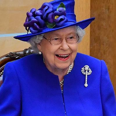 Duhovita kraljica Elizabeta prevarila grupu turista: Verovali ili ne, niko je nije prepoznao!