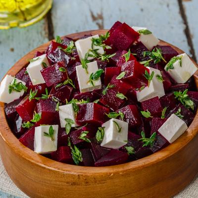 Salata od kuvane cvekle i feta sira: Jača imunitet i tera anemiju! (RECEPT)