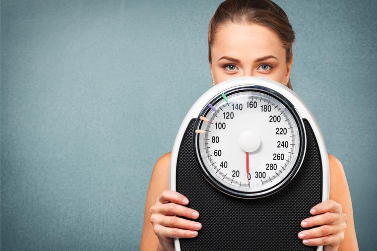 Ne postoji univerzalna idealna kilaža: Saznajte vašu idealnu težinu prema visini, građi i godinama!