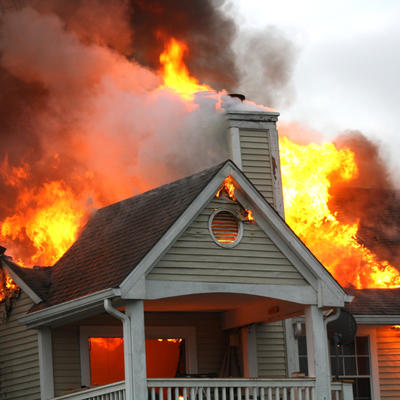 Ako u kući ili stanu izbije požar: Ovo je prvo što treba da uradite!