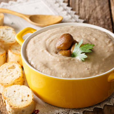 Krem supa od kestena: Gusto i aromatično savršenstvo ukusa koje se ne zaboravlja! (RECEPT)