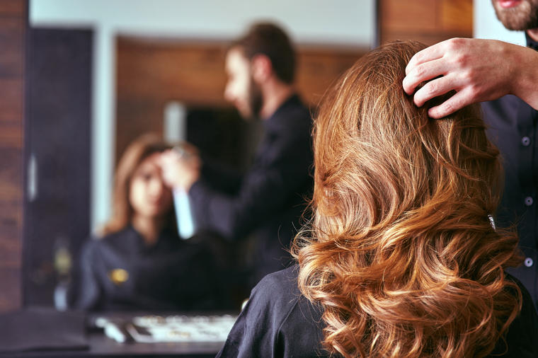 Spas za žene sa tankom kosom: Uz pomoć ovog trika kosa će vam izgledati bujno i gusto u svakom trenutku!