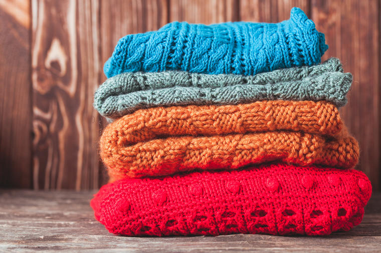 Jedna namirnica rešava stvar: Evo kako da omekšate vuneni džemper koji vas bocka!