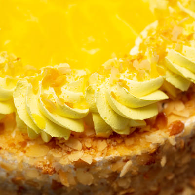 Torta od ananasa sa žutim kremom: Rapsodija ukusa i pravi raj za nepca! (RECEPT)