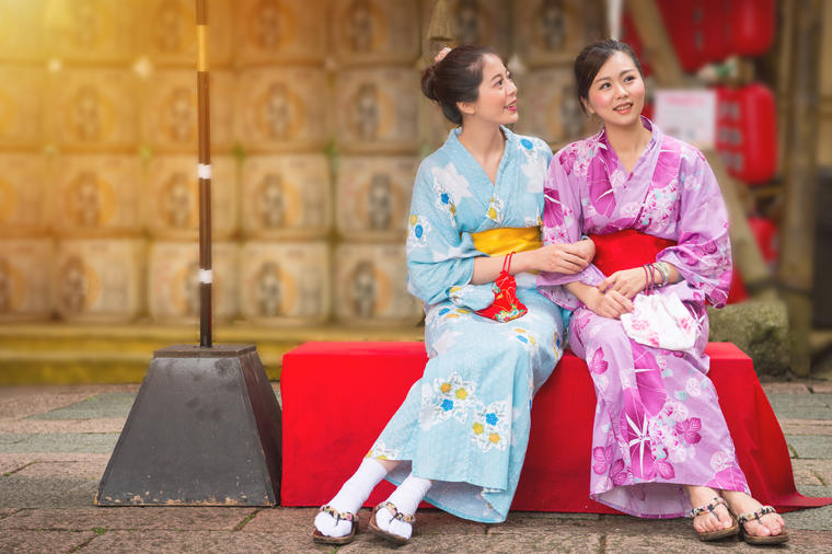 Gejše čekaju u redovima za wc, a onda puste vodu na dugme: Upoznajte se sa potpuno drugačijom kulturom Japana!