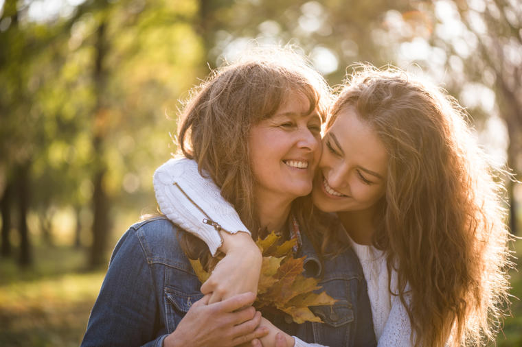 7 surovih istina koje kćerke moraju saznati od majke: Da devojčica izraste u jaku ženu!