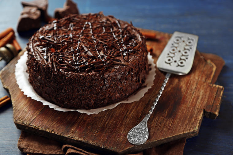 Savršena čokoladna torta: Ukrasite novogodišnju trpezu fantazijom ukusa iz raja! (RECEPT)
