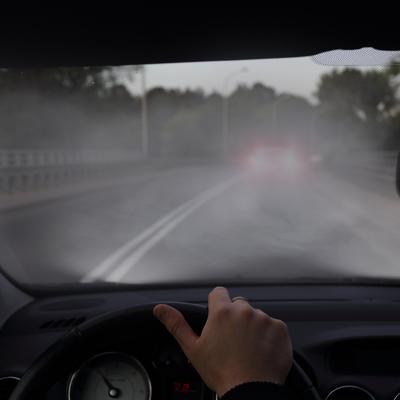 Magla na putevima smanjuje vidljivost: Budite sigurni dok vozite uz ovaj proizvod!