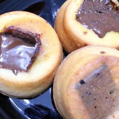 Palačinke iz kalupa punjene čokoladom: Omiljeni slatkiš bez stajanja kraj šporeta! (RECEPT)