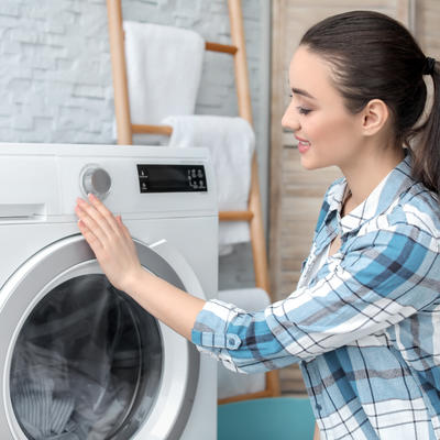 Srušen najveći mit o pranju veša: Svi ste verovali da se na ovaj način dobija najčistija odeća!