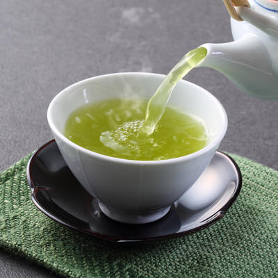 Čaj koji leči preko 50 bolesti: Svako jutro popijte jednu šolju za vitko i zdravo telo! (RECEPT)