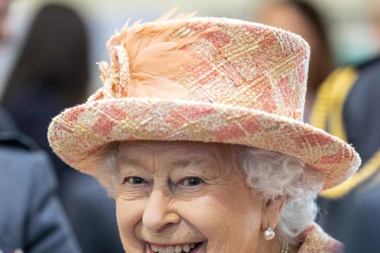 Kraljica Elizabeta u 93. godini vitalna i u formi: Ovih 6 faktora su tajna njene dugovečnosti!