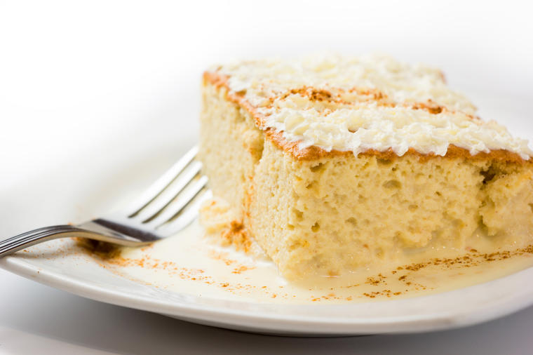 Napravite sami fantastičan kolač Trileće: Mnogima omiljeno kremasto slatko zadovoljstvo (RECEPT)