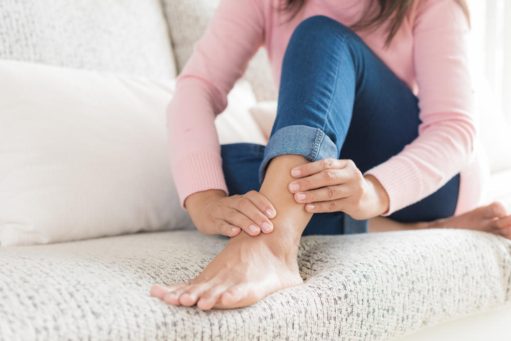 Peckanje i drugi osećaji u nogama su među najpoznatijim ranim simptomima MS  