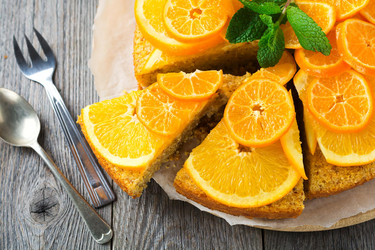Božanstveni kolač od pomorandže i palente: Desert iz rerne koji ćete obožavati! (RECEPT)