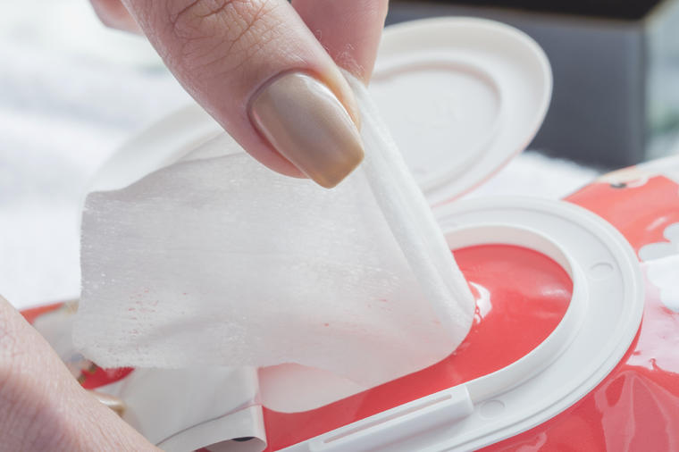 10 grešaka koje mnogi prave kada koriste antibakterijske maramice: Može biti opasno!