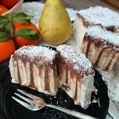 Brza keks torta: Desert koji se pravi u duploj meri, jer ga nikad nije dovoljno! (RECEPT)