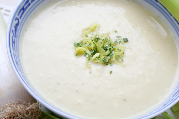 Krem supa od praziluka gotova za 30 minuta: Gusta čarolija u tanjiru! (RECEPT)