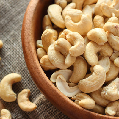 4 zdravstvena razloga zašto treba da jedete indijske orahe: Čuvaju kosti i srce!