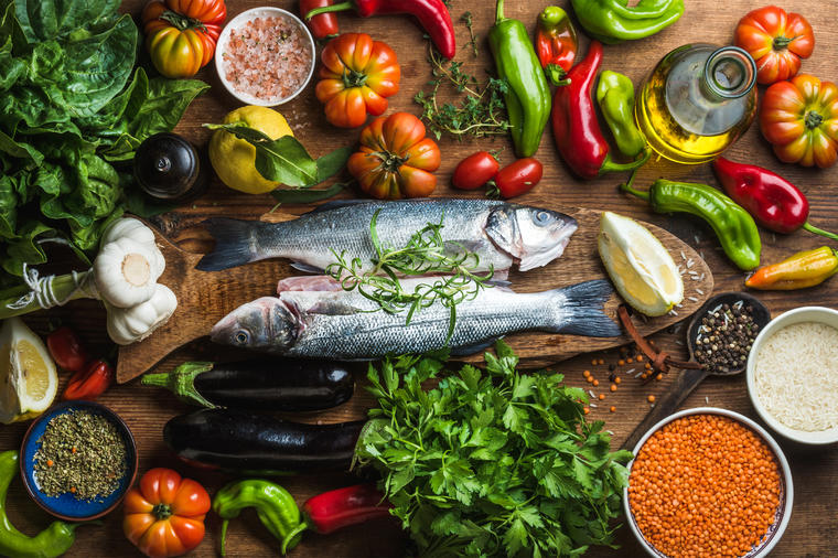Dijeta bez premca: Mediteranska ishrana četrvtu godinu zaredom proglašena za najbolju!