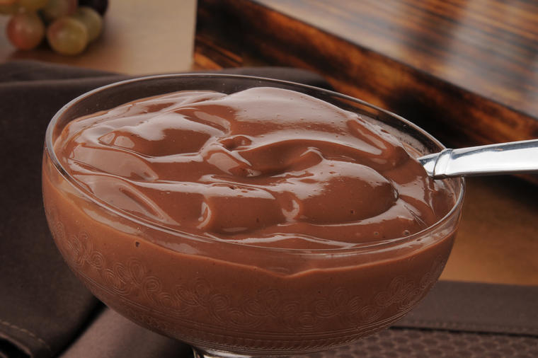 Domaći puding od čokolade: Kremasta poslastica gotova za 10 minuta! (RECEPT)
