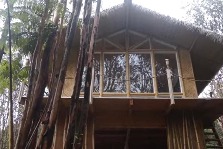 Za 2 meseca izgradila kuću za odmor: Pravi raj u sred šume! (VIDEO)