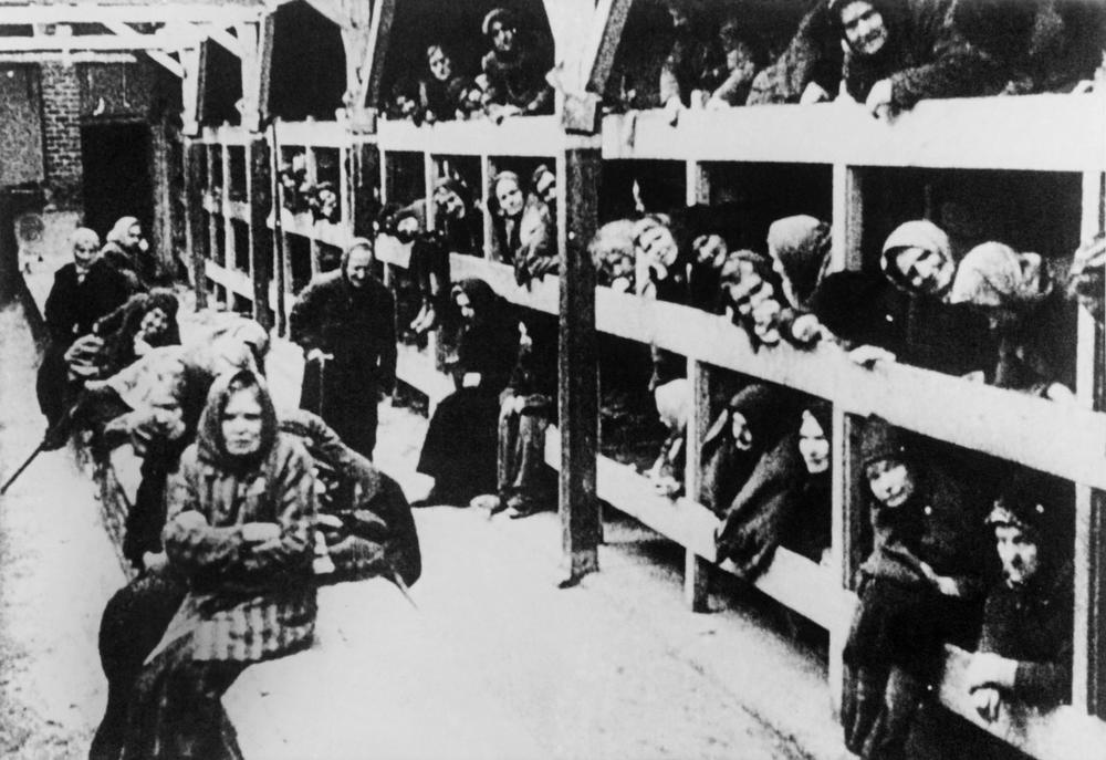 Žene u logoru Aušvic nakon oslobađanja