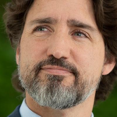 Novi izgled obožavanog premijera Kanade: On je najprivlačniji političar na svetu! (FOTO)