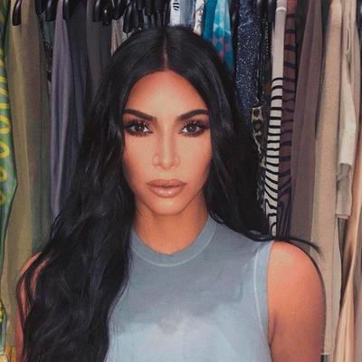 Drastična promena imidža: Kim Kardašijan izgleda neprepoznatljivo! (FOTO)