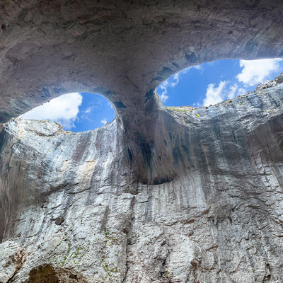 Božje oči-fenomen koji se može videti samo u Bugarskoj: Ova pećina krije neverovatnu istoriju!