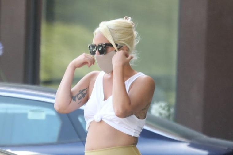 Pokušavajući da napravi ljubomornim Bredlija, Lejdi Gaga našla pravu ljubav: Da li je to beba na putu?
