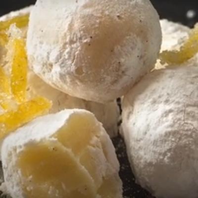Osvežavajuće kuglice od limuna i bele čokolade: Kremaste, slatke - savršene! (RECEPT)