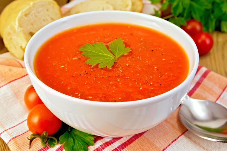 Kremasta paradajz supa: Gotova za tili čas, a ukus će vas vratiti u detinjstvo! (RECEPT)