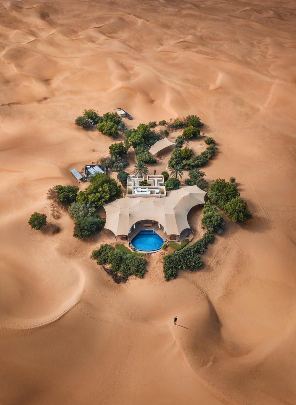Odmaralište usred pustinje u Ujedinjenim Arapskim Emiratima