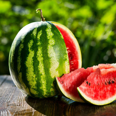 Kako odabrati najsočniju lubenicu: Ovi trikovi vam to garantuju!