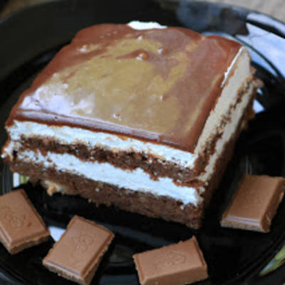 Čokoladni kolač sa pavlakom: Ukus pravog uživanja! (RECEPT, VIDEO)