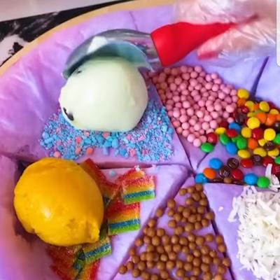 Raj na zemlji za ljubitelje šećera: Ovakve slatkiši do sada sigurno niste videli, a ni probali! (VIDEO)