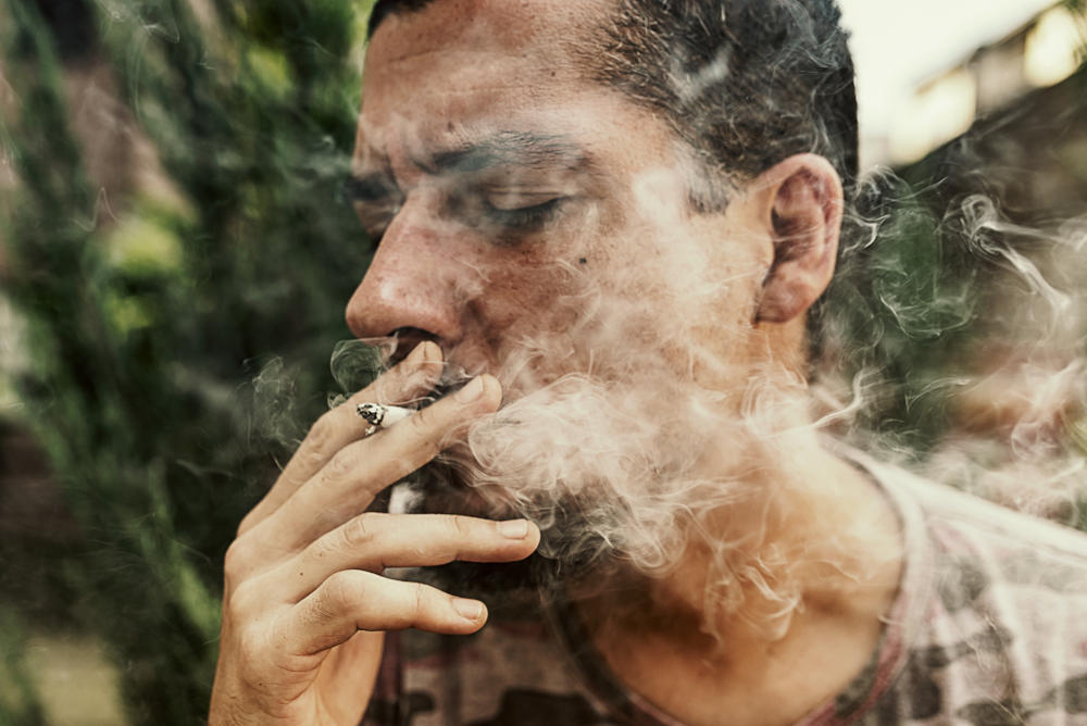 muškarac, čovek, pušenje, cigareta