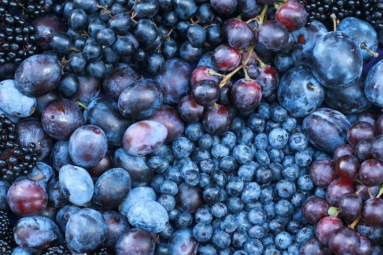 Ovog leta jedite što više plavog voća: Evo zašto!