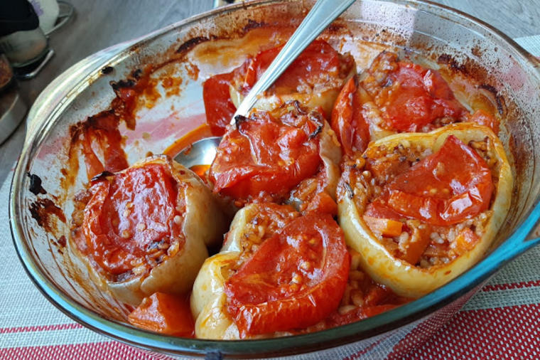 Hilandarske posne punjene paprike: Obrok koji zasiti za ceo dan! (RECEPT)