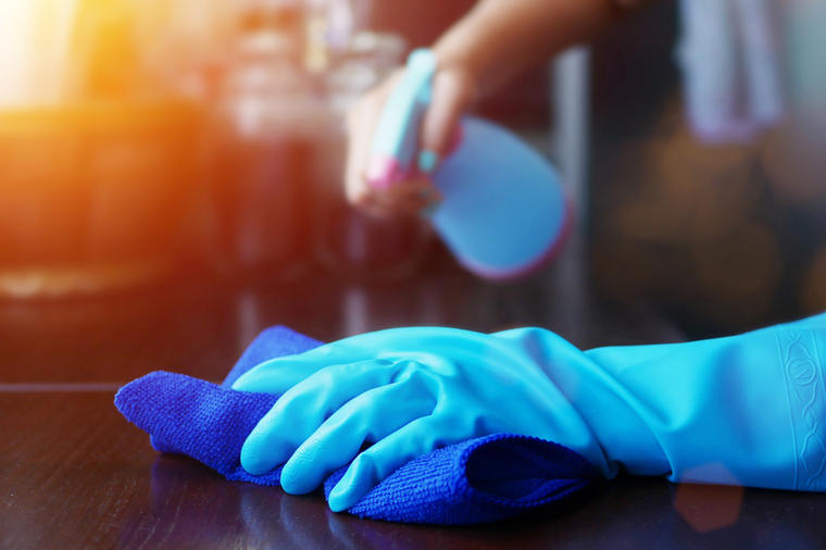 Očistite celu kuću bez hemije, samo uz pomoć namirnica: Sami napravite sredstvo za čišćenje svake površine! (RECEPTI)