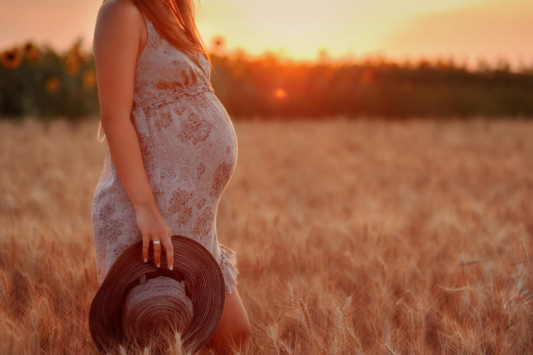 6 namirnica koje treba izbegavati tokom trudnoće: Utiču na zdravlje fetusa, mogu da izazovu i hronična oboljenja!