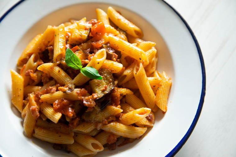 Sicilijansko jelo za kojim luduje ceo svet: Pasta alla Norma je specijalitet koji se ne zaboravlja! (RECEPT)