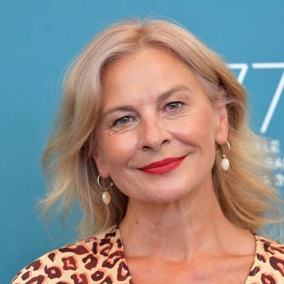 Srpska glumica (54) pokorila crveni tepih u Veneciji: Ona je prava graciozna dama! (FOTO)