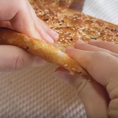 Tradicionalni turski hleb: Izuzetno lak za pripremu! (RECEPT, VIDEO)