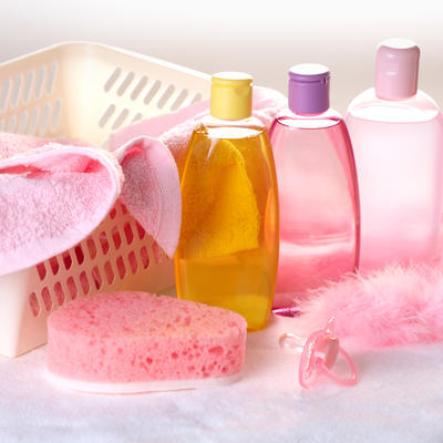 11 neverovatnih stvari koje možete uraditi sa bejbi šamponom: Nećete verovati od kolike koristi može biti u domaćinstvu!