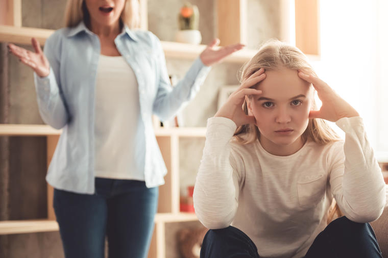 10 RODITELJSKIH GREŠAKA KOJE BI TREBALO ŠTO PRE DA PRESTANETE PRAVITI: Mogu vam se obiti o glavu kada vaša deca porastu