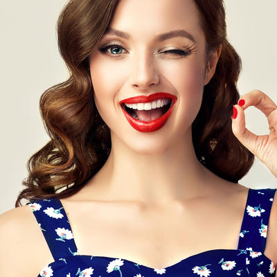 Vratite lepotu svom osmehu: Na ovaj praktičan i efikasan način ponovo možete imati bele zube!