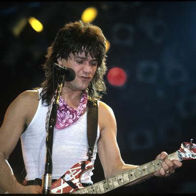 Preminuo legendarni gitarista Edi Van Halen u 65. godini od raka!