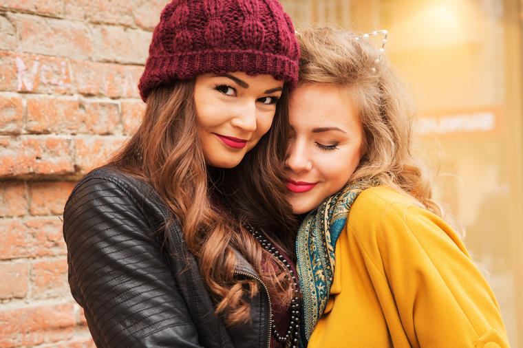 5 situacija u kojima je prijateljica bitnija od partnera: Evo kada joj je vaša podrška najpotrebnija!